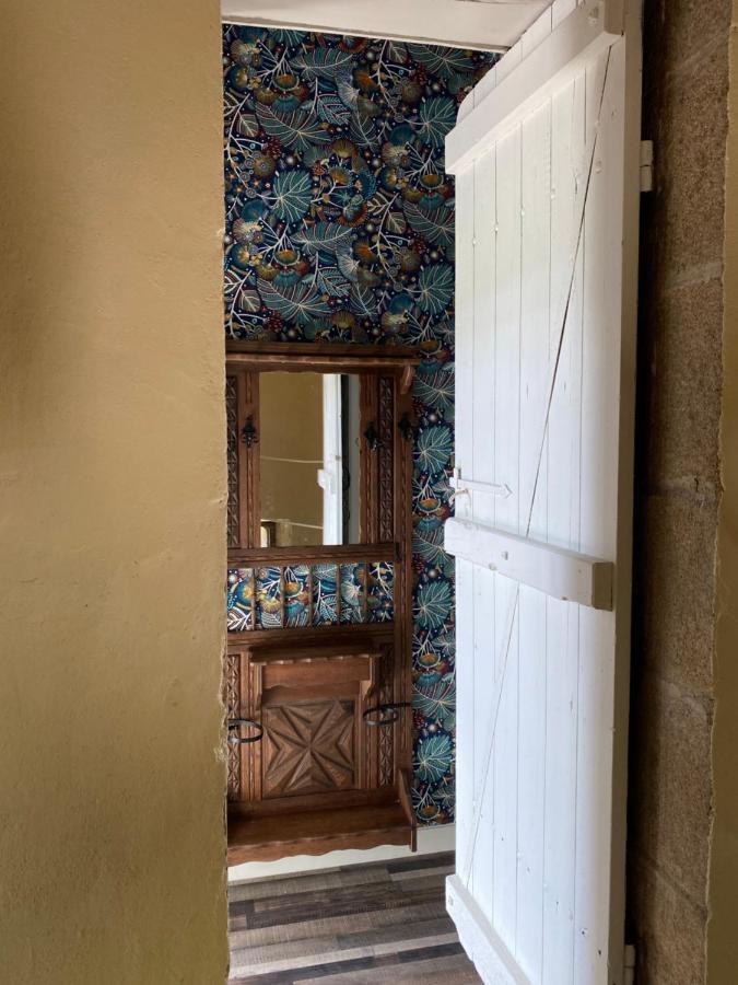 Chateau De St-Fulgent, Gite La Tour Saint-Fulgent エクステリア 写真